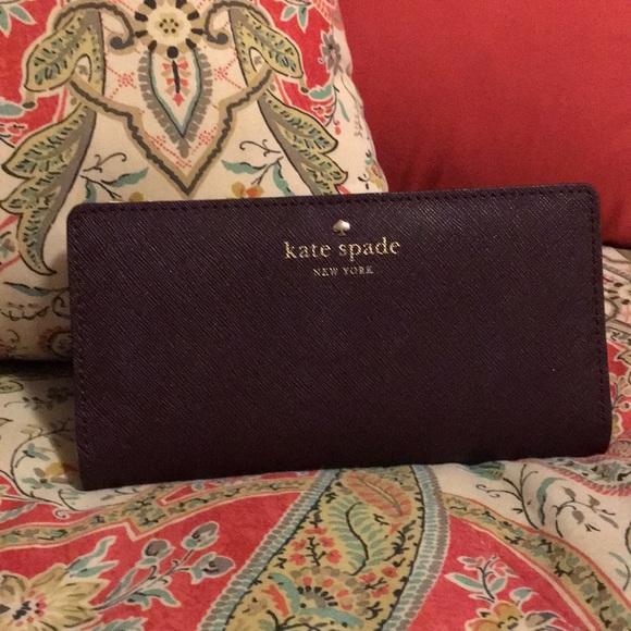 Kate Spade Wallet - Picture 1 of 4
